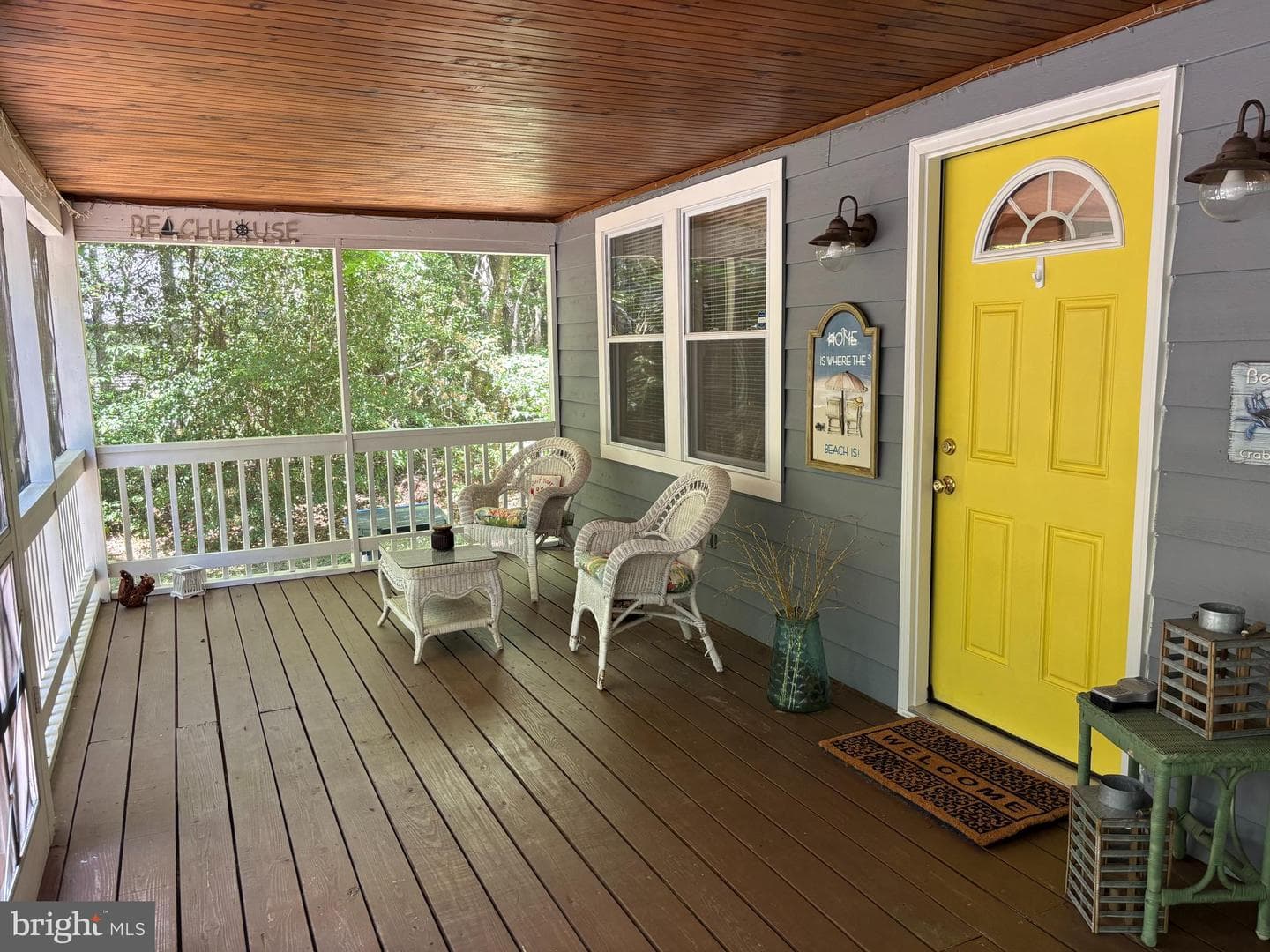 126 Camelot Circle photo 3