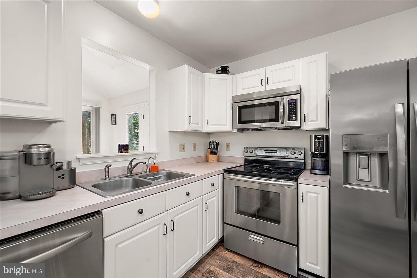 369 Ocean Pkwy photo 17