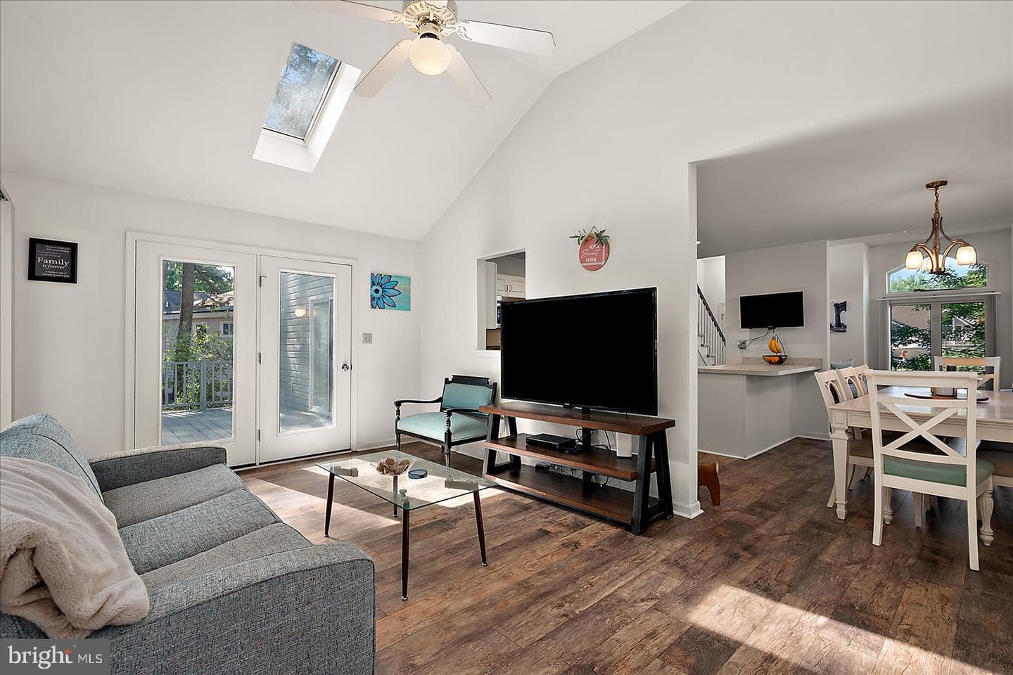 369 Ocean Pkwy photo 24