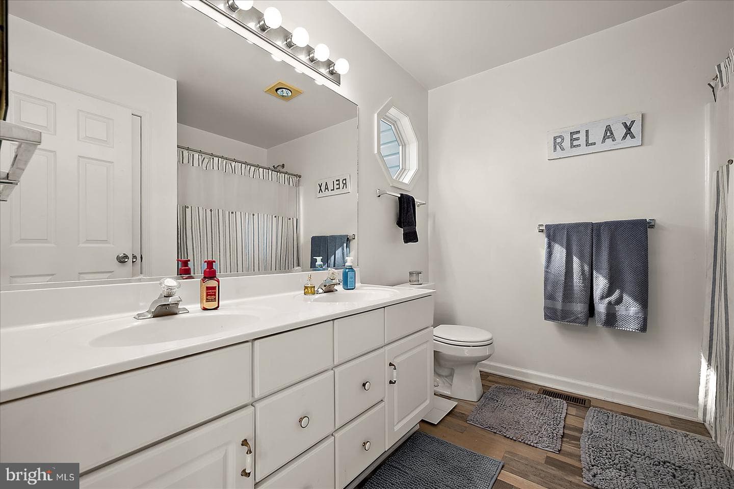 369 Ocean Pkwy photo 33