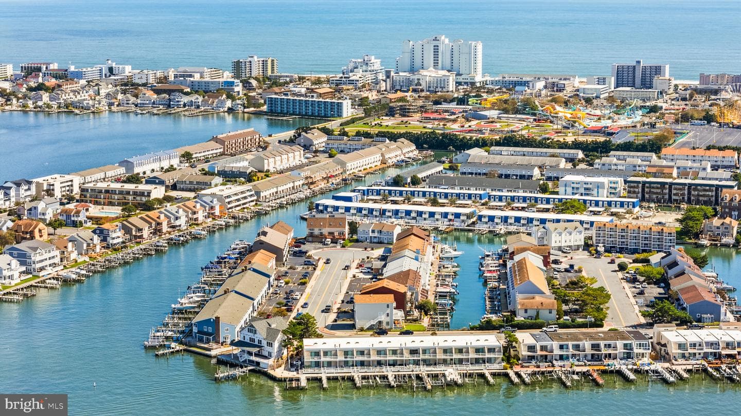 617 Bayshore Court #unit B photo 65