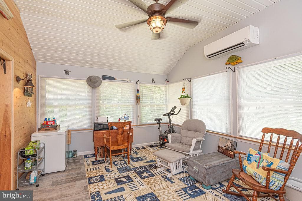 151 Sandyhook Road photo 25