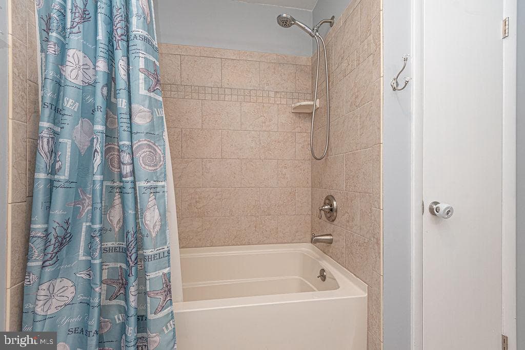 151 Sandyhook Road photo 33