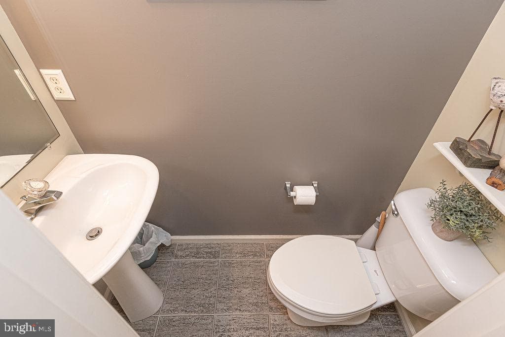 843 Yacht Club Drive photo 40