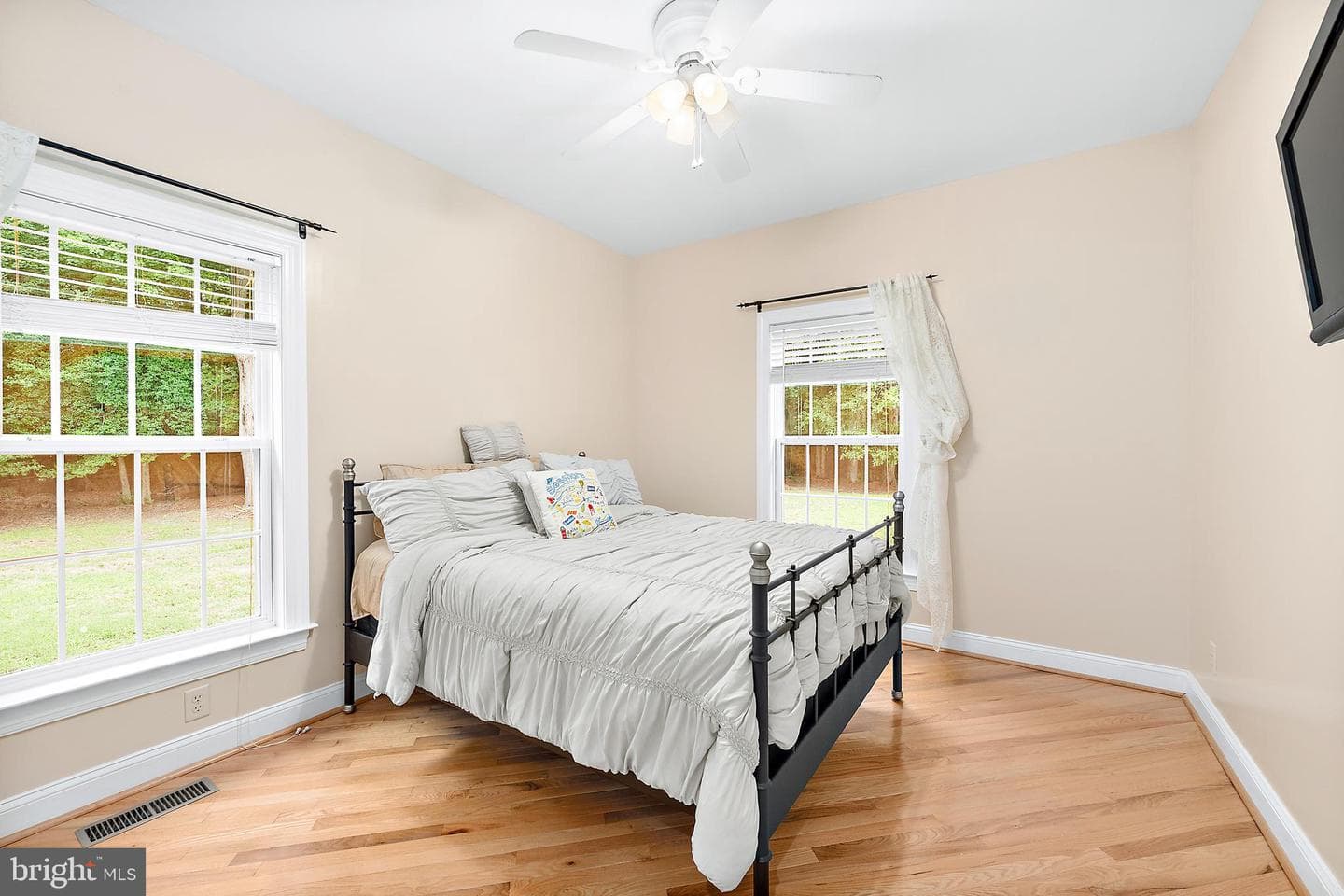 12089 Saint Martins Neck Road photo 32