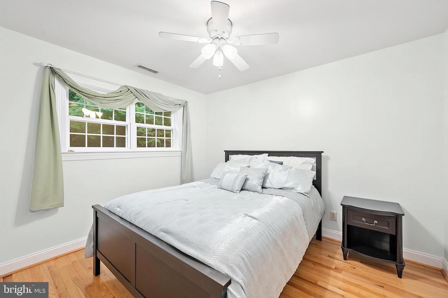 12089 Saint Martins Neck Road photo 40