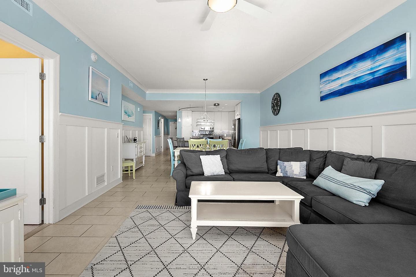2 48th Street #1402 photo 16