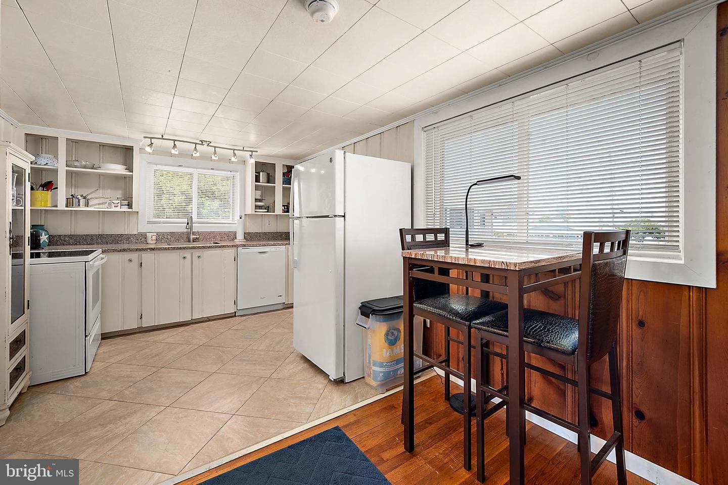104 Bering Road photo 54