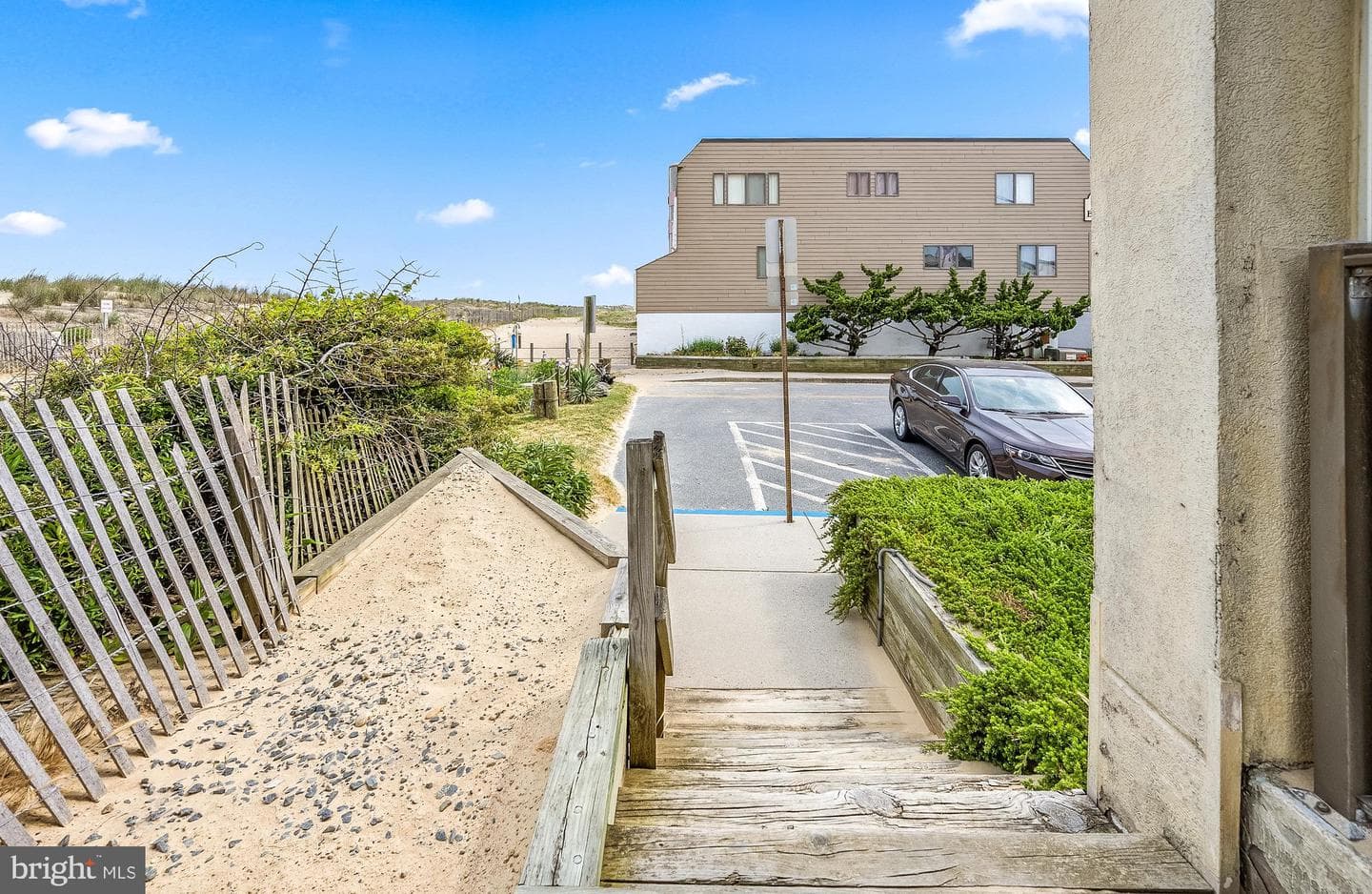 5201 Atlantic Avenue #501 photo 45