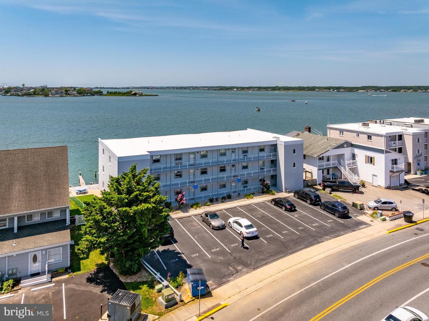 405 Bayshore Drive #304 photo 7