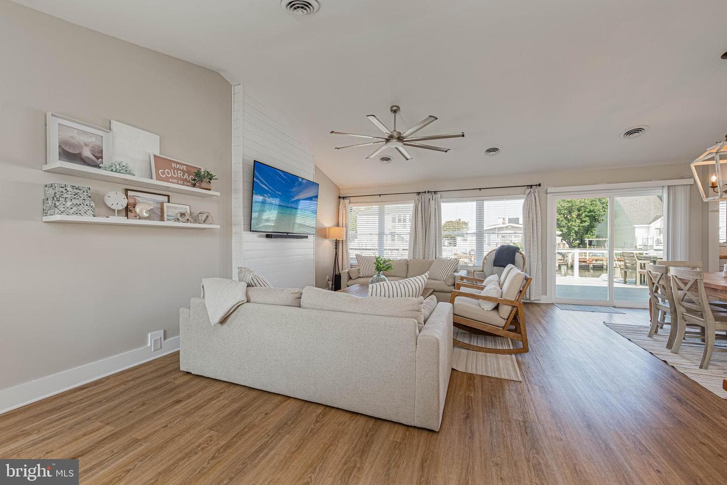 10612 Pine Needle Road photo 4