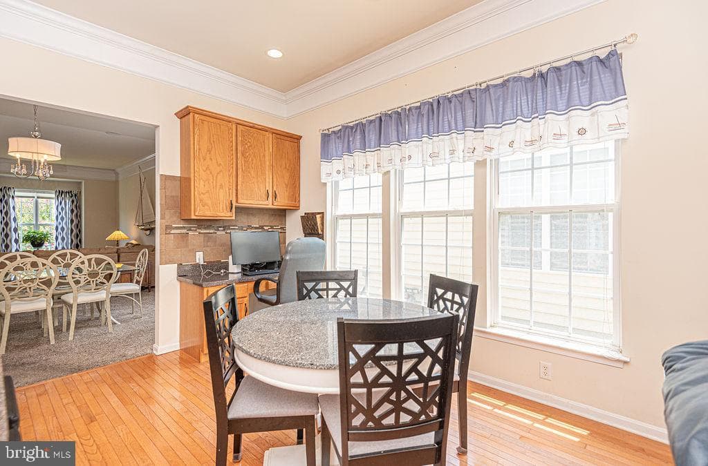 6 Easton Avenue photo 15