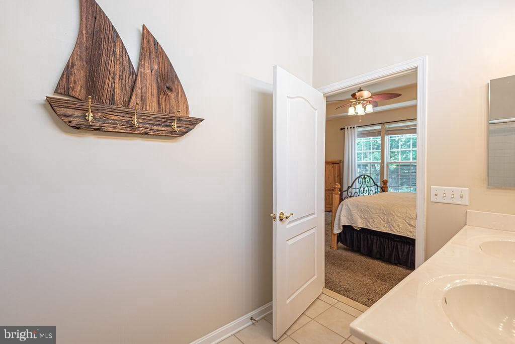 6 Easton Avenue photo 32