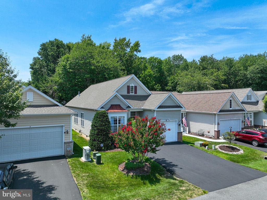6 Easton Avenue photo 46