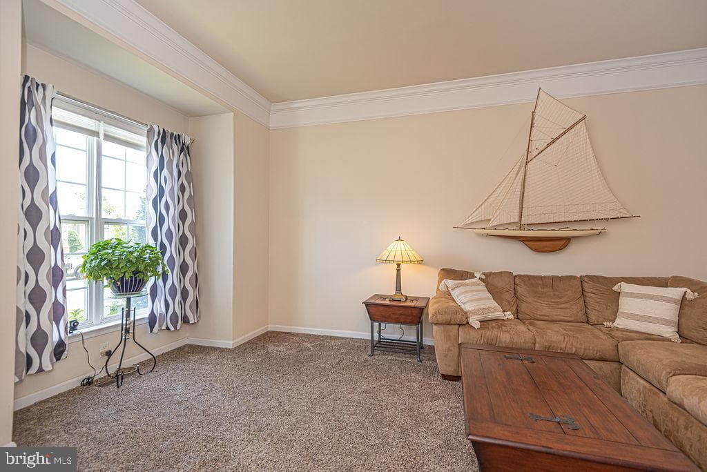6 Easton Avenue photo 5