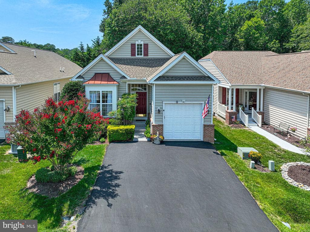 6 Easton Avenue photo 60