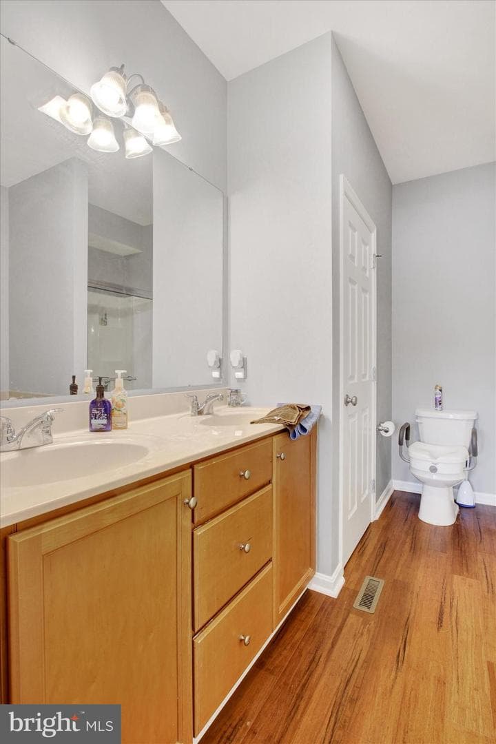 31 Ivy Lane photo 22