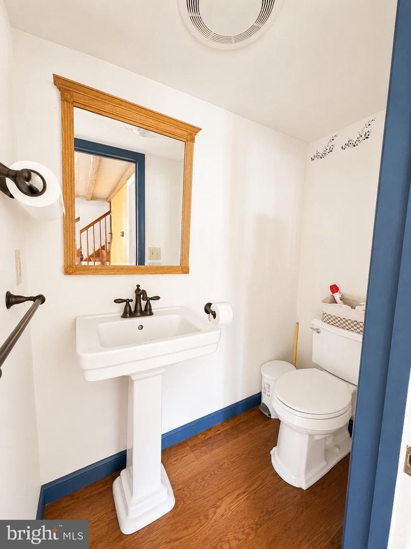 456 Church Road photo 5
