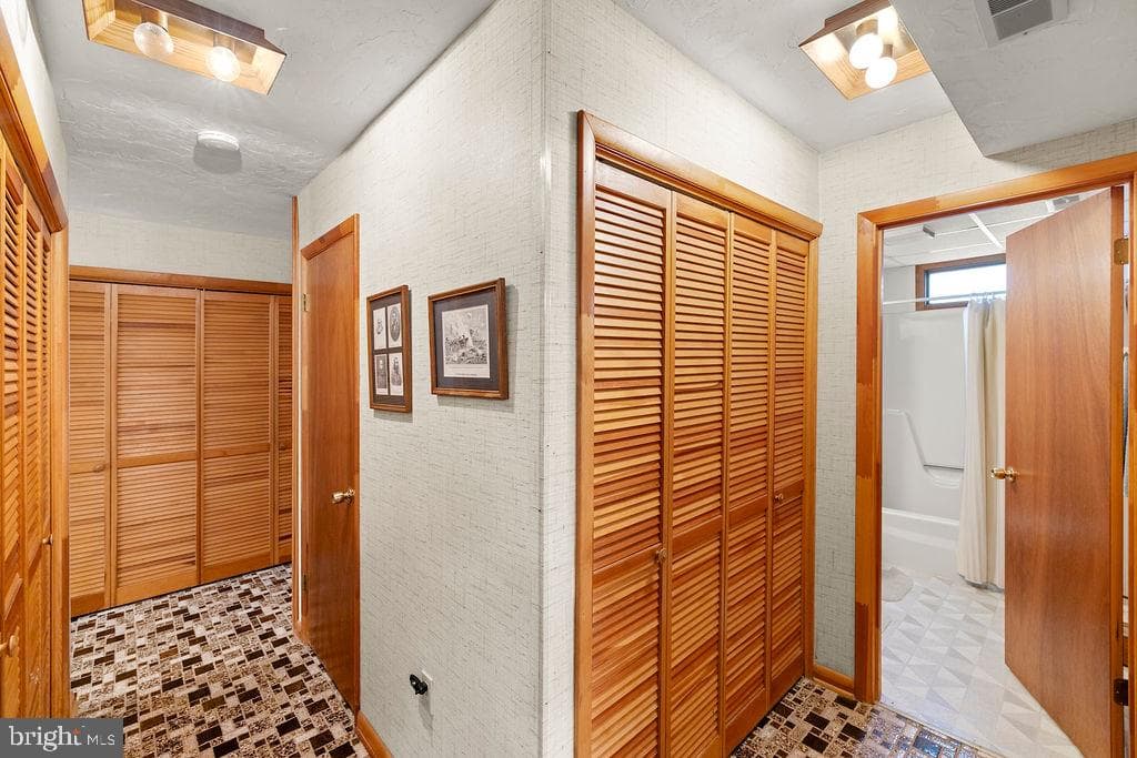 198 Longstreet Drive photo 53
