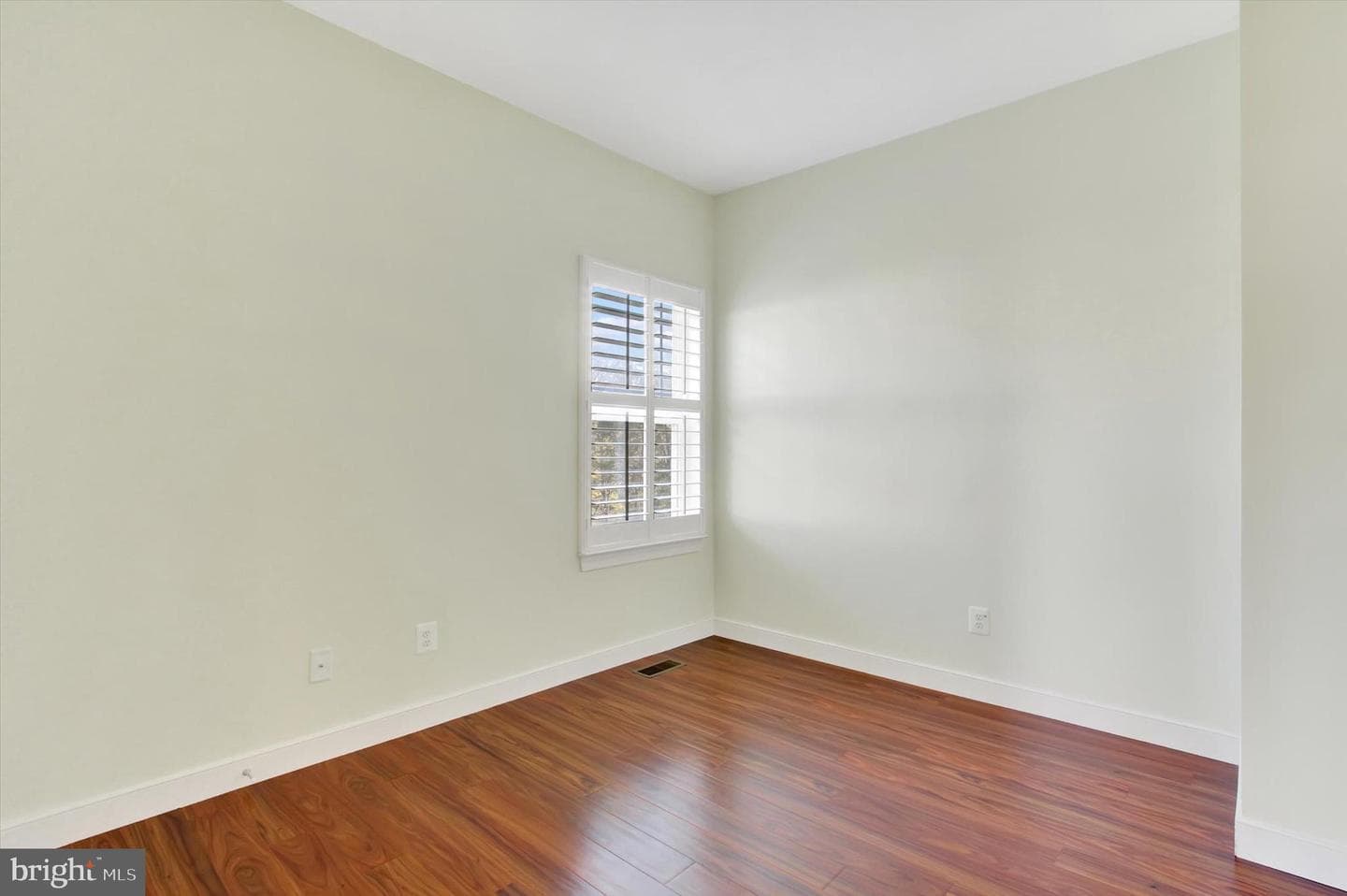 64 Cooper Lane photo 22