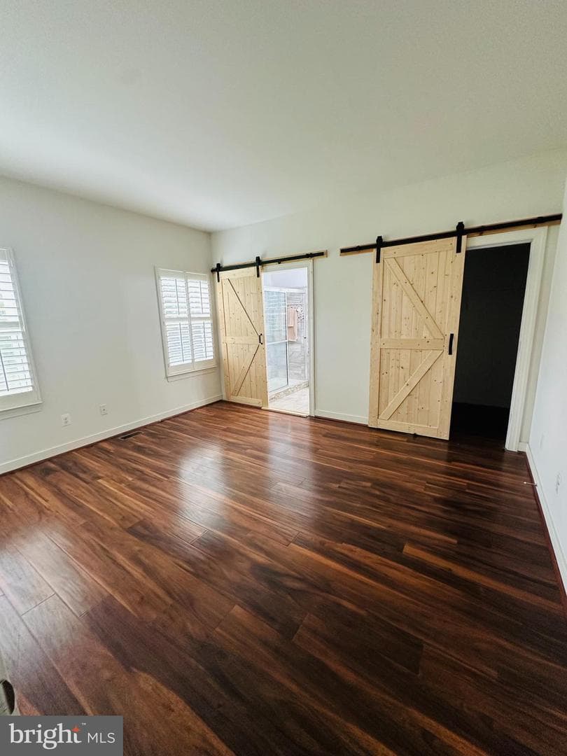64 Cooper Lane photo 25