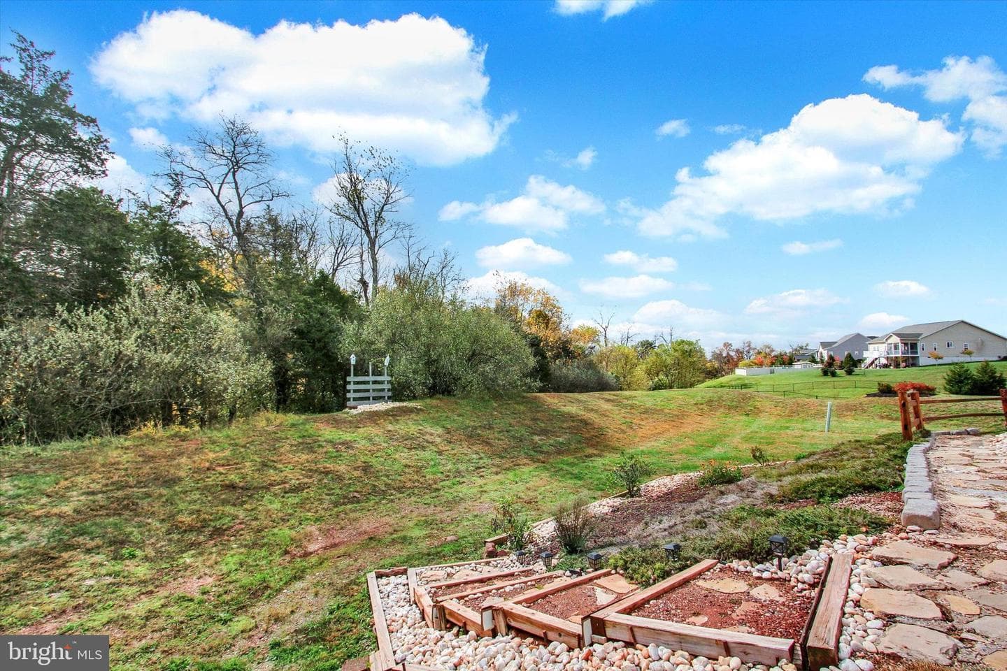 64 Cooper Lane photo 43