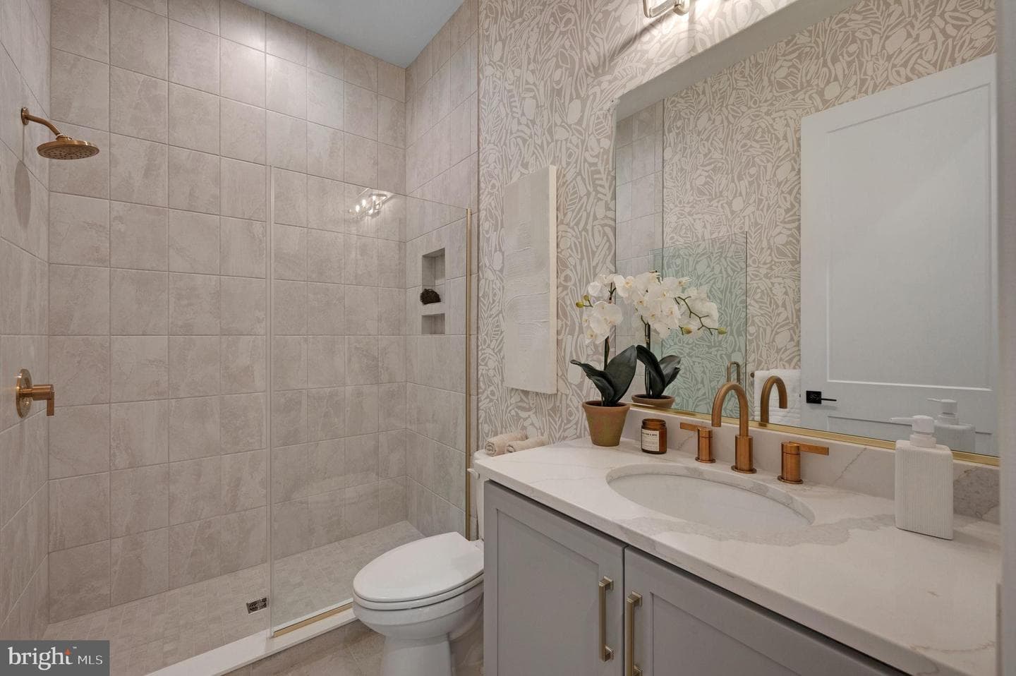 Tbb New Vista Way photo 11