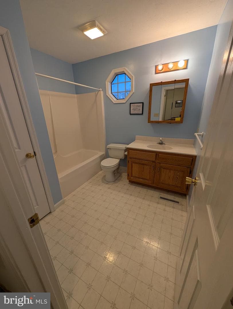 15 Yorktowne Court photo 20