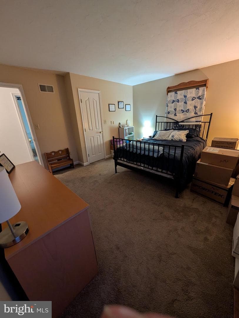 15 Yorktowne Court photo 25
