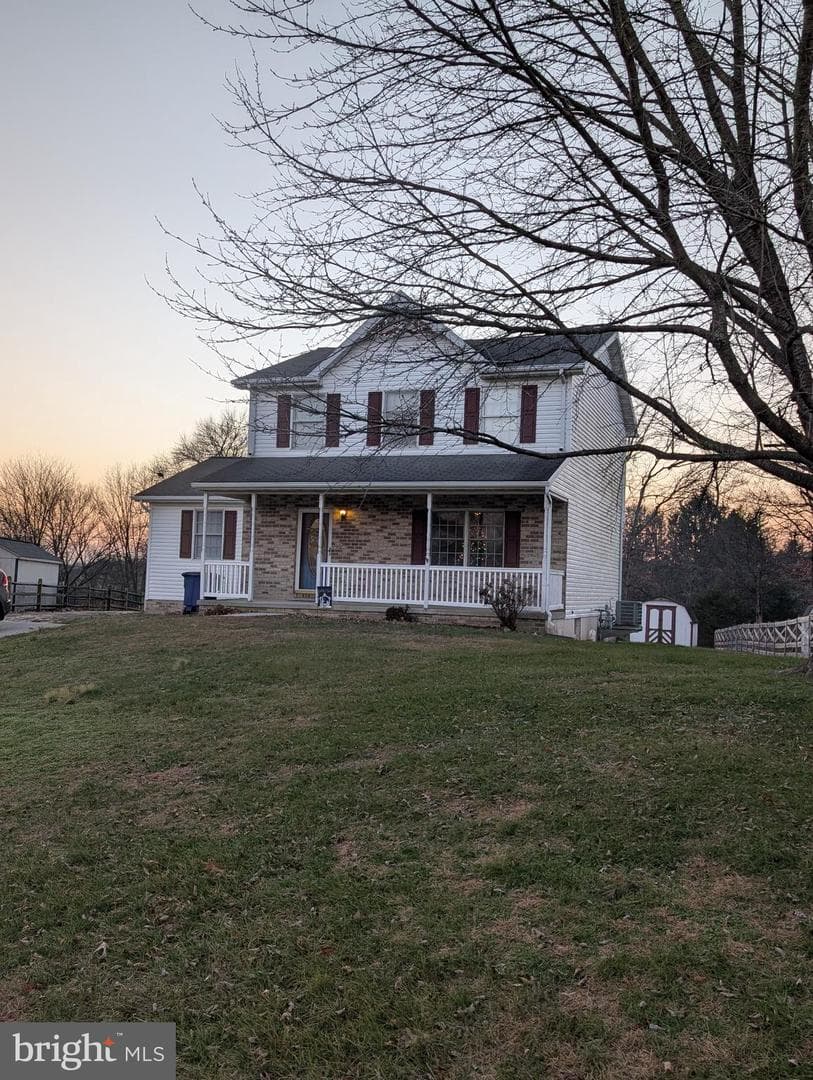 15 Yorktowne Court photo 4