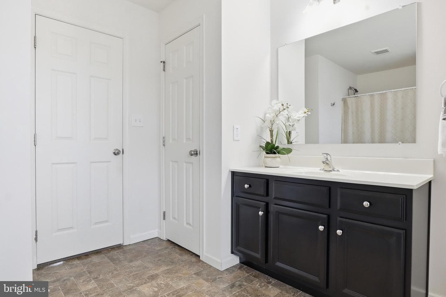 99 McIntosh Lane photo 33