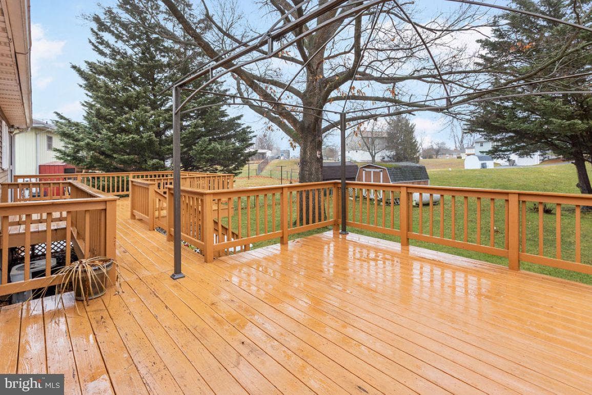 1002 Frederick Pike photo 20