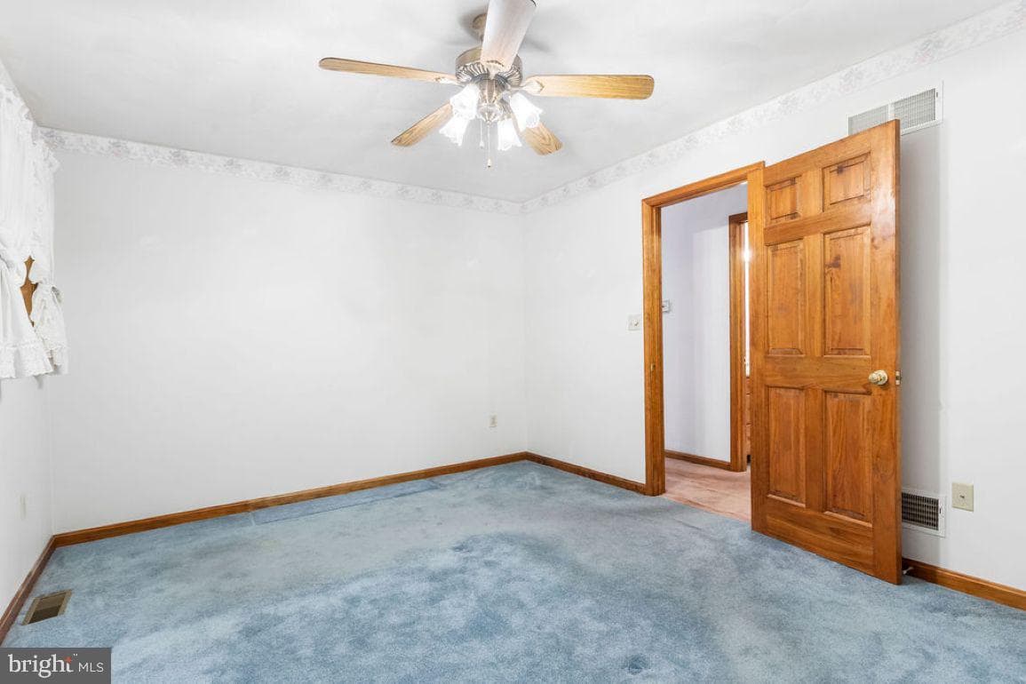 1002 Frederick Pike photo 32