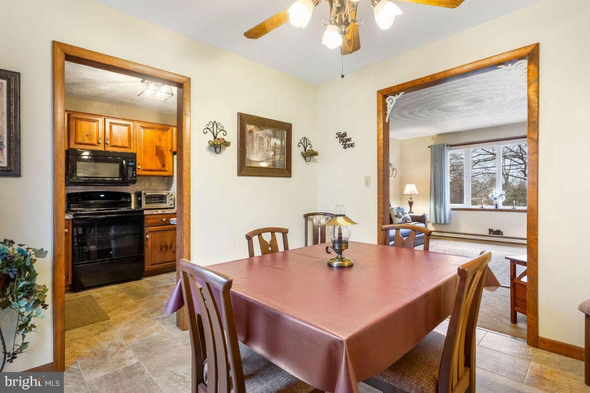 1002 Frederick Pike photo 9