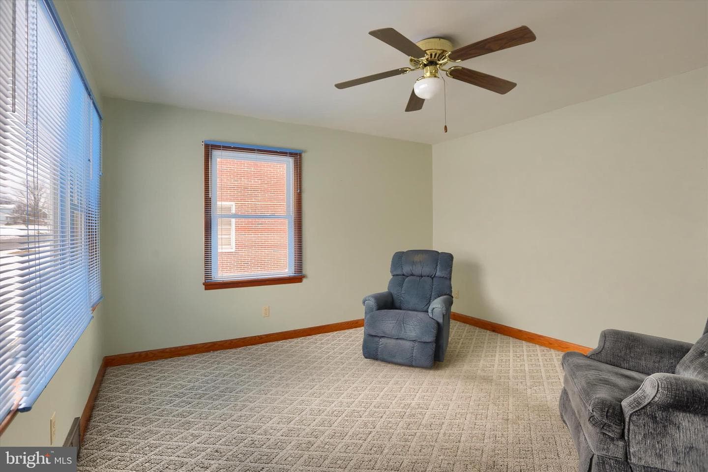 678 Littlestown Road photo 12