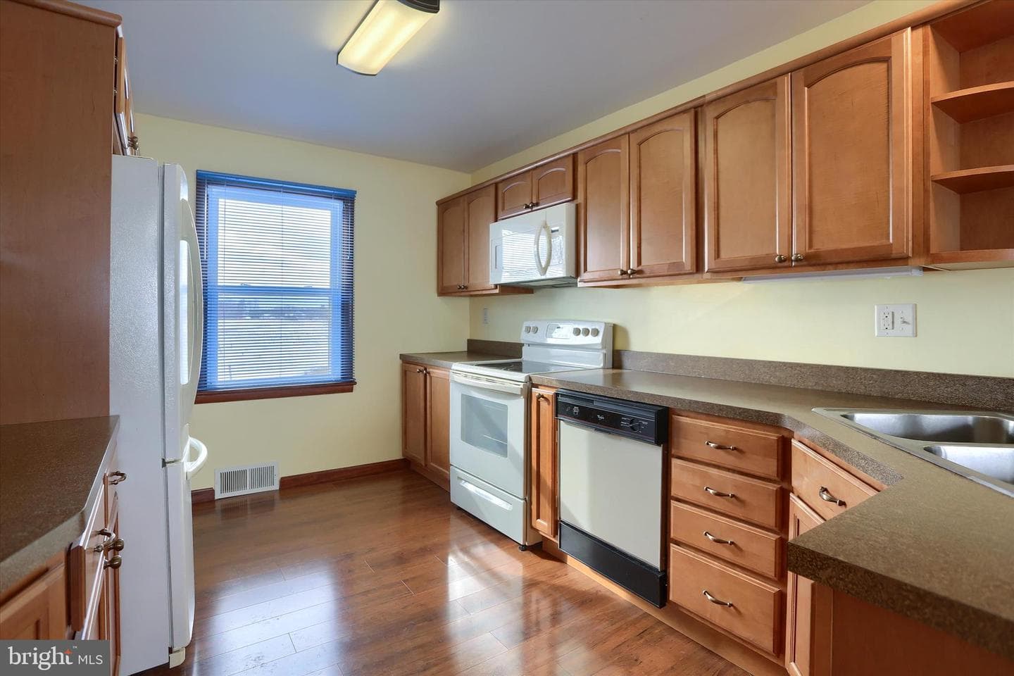 678 Littlestown Road photo 6