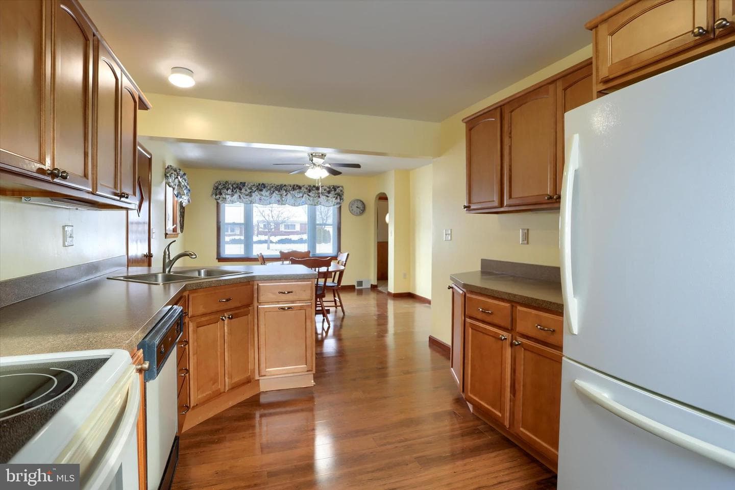 678 Littlestown Road photo 7
