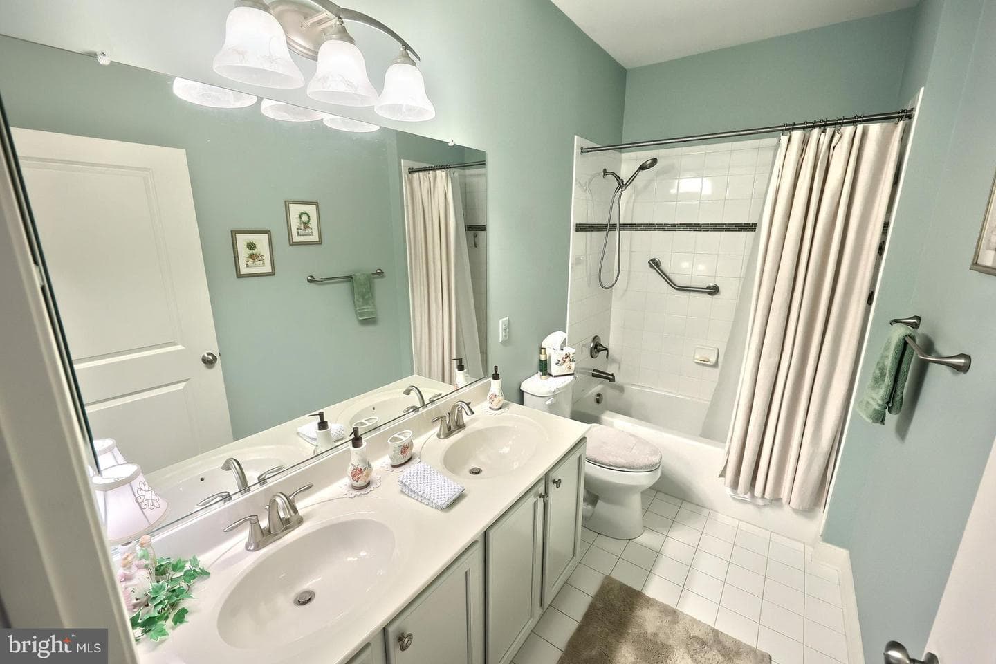 221 Savannah Drive photo 26