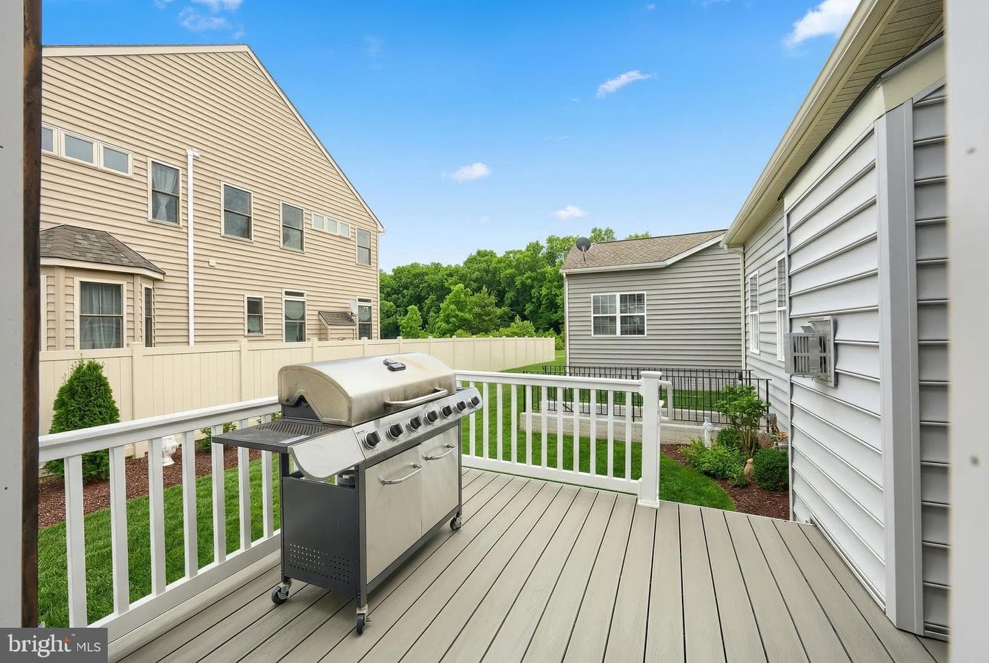 221 Savannah Drive photo 6