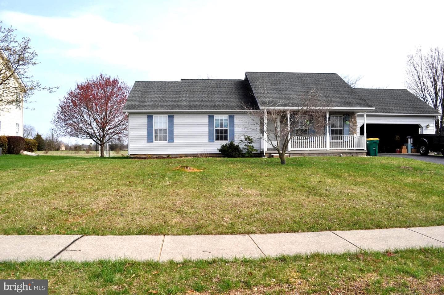 123 Derby Drive photo 3