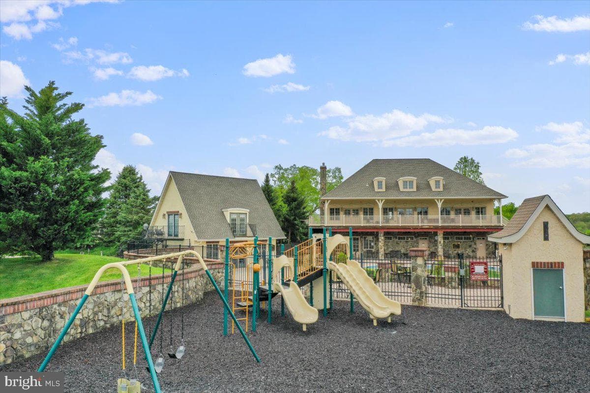 101 Brookside Lane photo 43