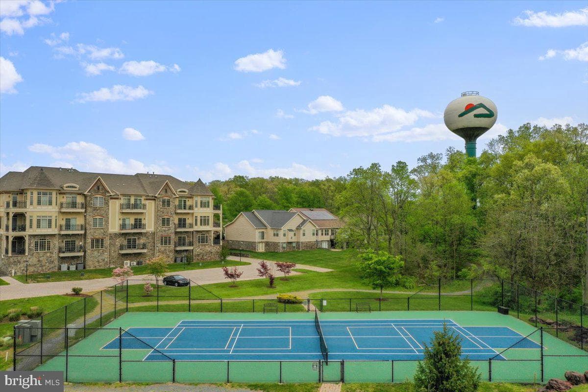 101 Brookside Lane photo 44
