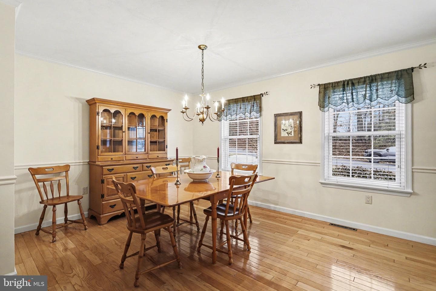75 Longview Boulevard photo 8