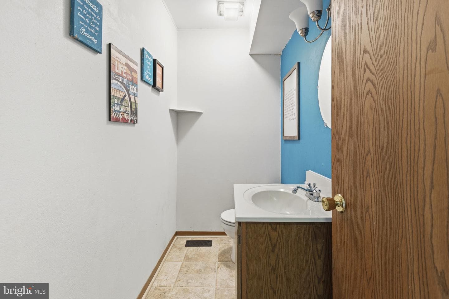 18 E Lakeview Drive photo 10