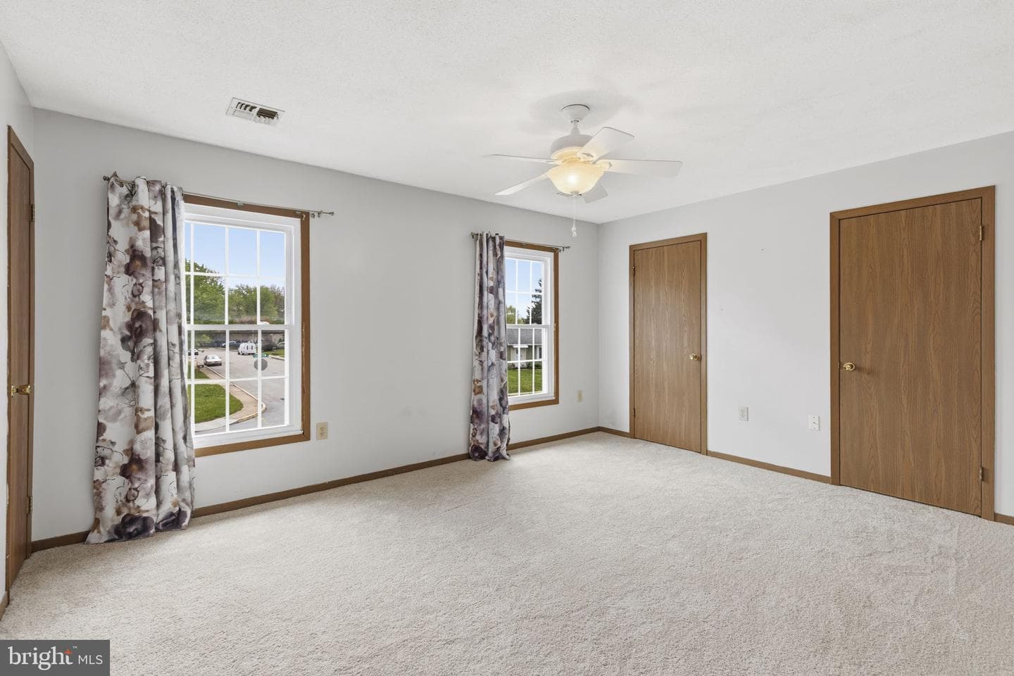 18 E Lakeview Drive photo 11