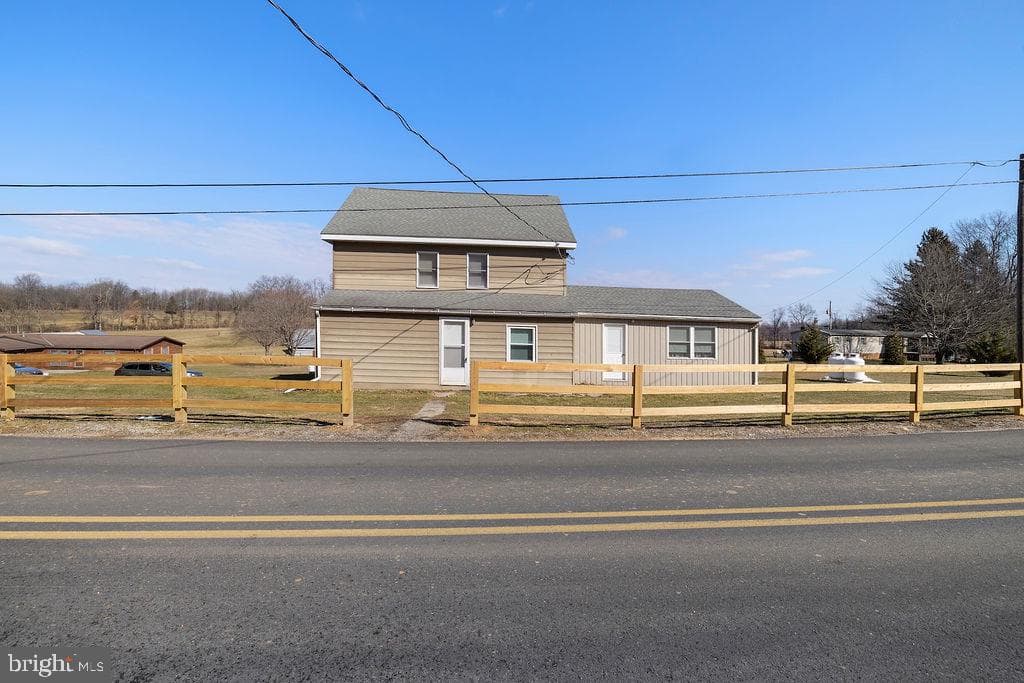 470 Racetrack Road photo 3