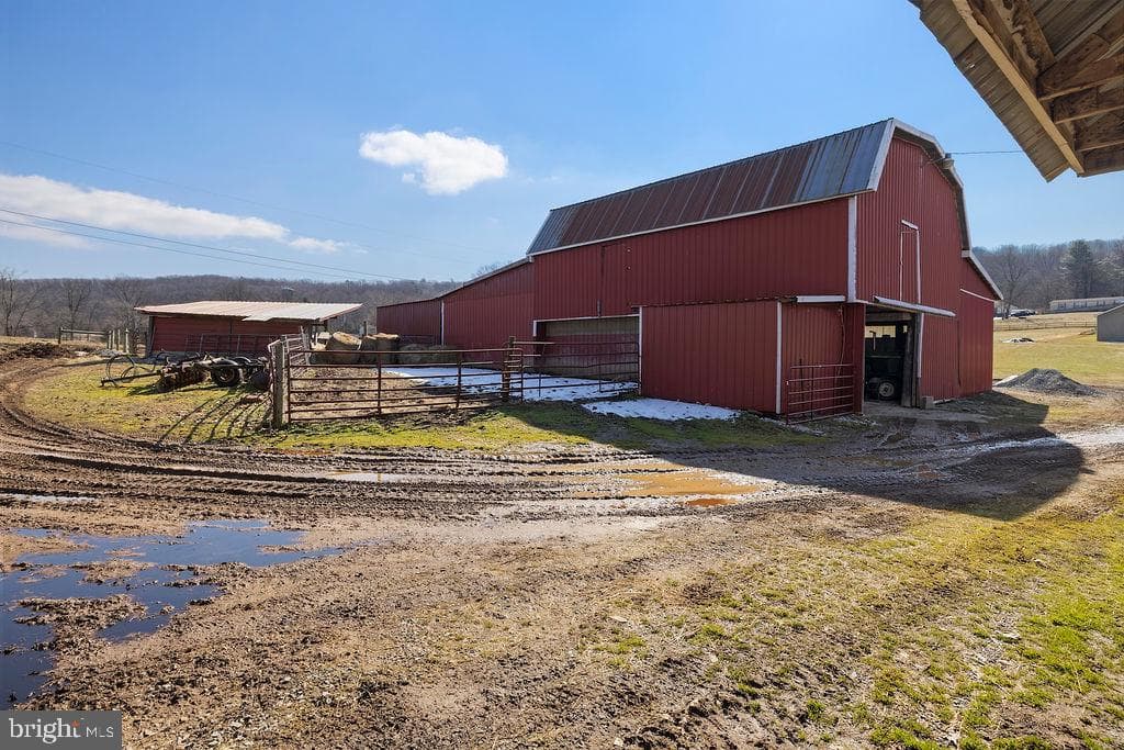 470 Racetrack Road photo 44