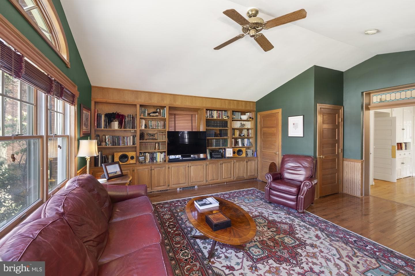 125 W Broadway photo 22