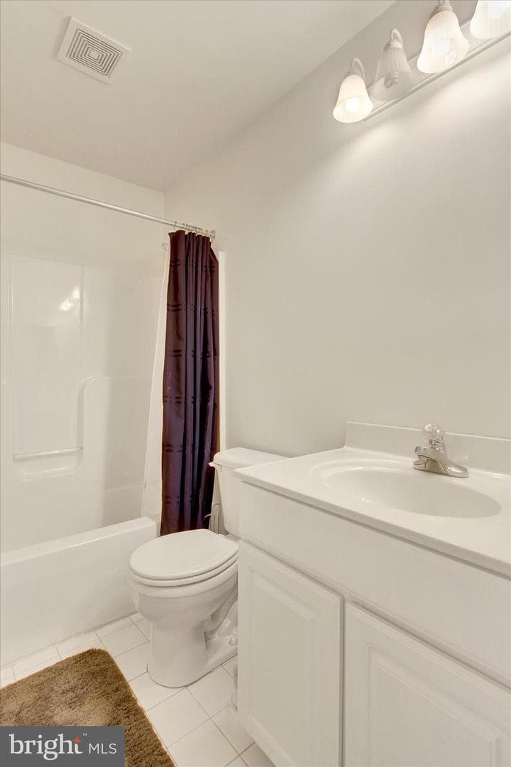 1 Dinwiddie Court photo 29