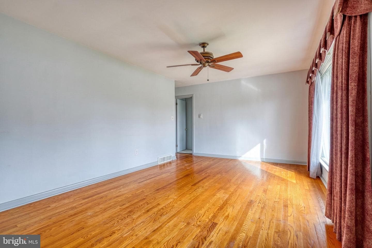 30 Lincoln Drive photo 16